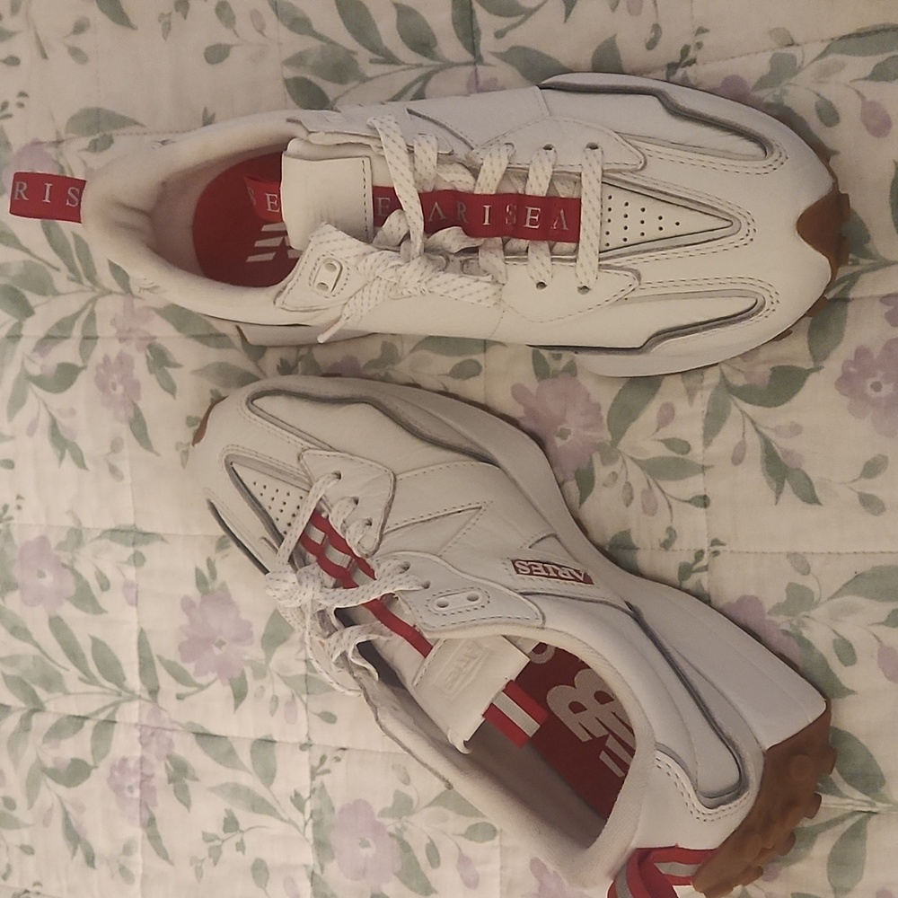 New Balance 327 Aries NWT - Picture 4 of 8